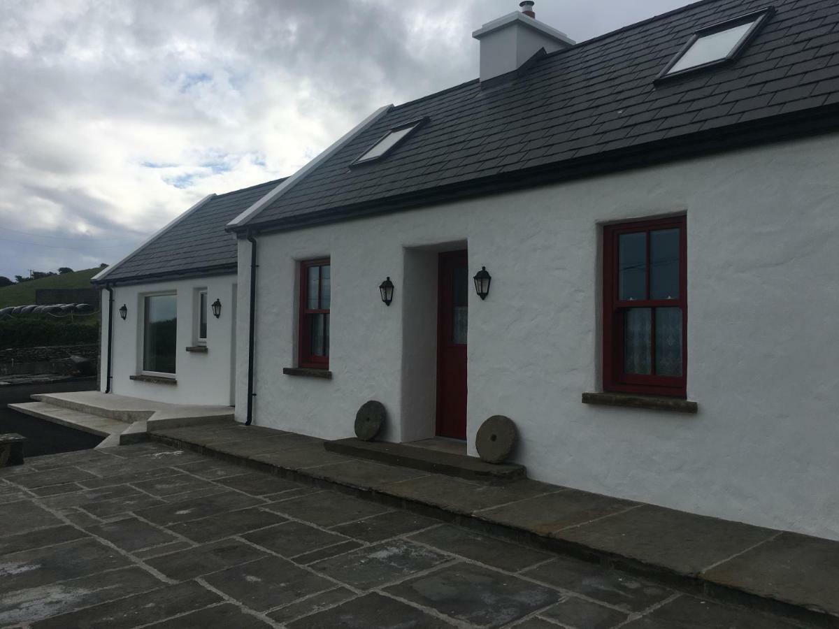 Conway'S Cottage With Sea View Nestling By Cliffs-Of-Moher Liscannor Extérieur photo